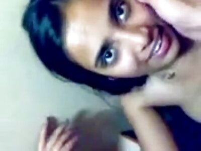 Busty fuckdoll Jade Kush তার মা ছেলের সেক্স ভিডিও পা প্রশস্ত করে মাংসপোল ধাক্কা দেওয়ার জন্য